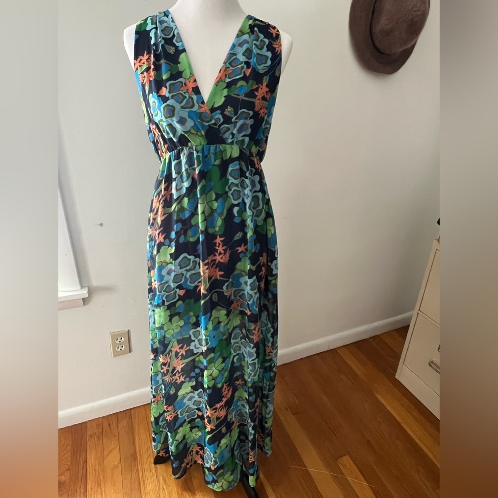 Floral Sleeveless Maxi Dress - Multicolor